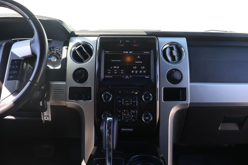 Ford F-150 Vehicle Full-screen Gallery Image 29