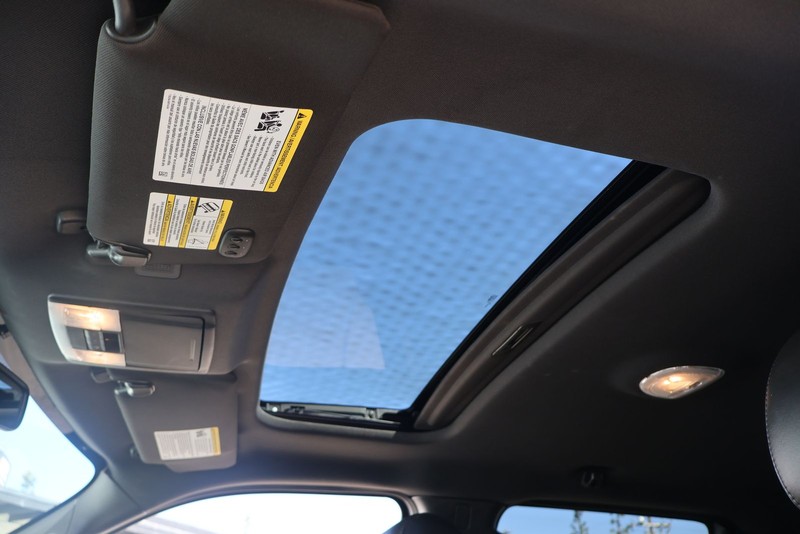 Ford F-150 Vehicle Full-screen Gallery Image 36