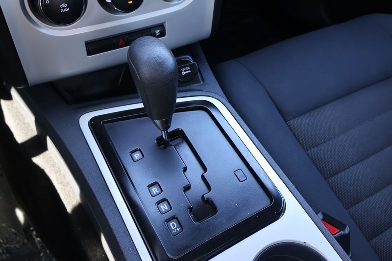 Dodge Challenger Vehicle Full-screen Gallery Image 27