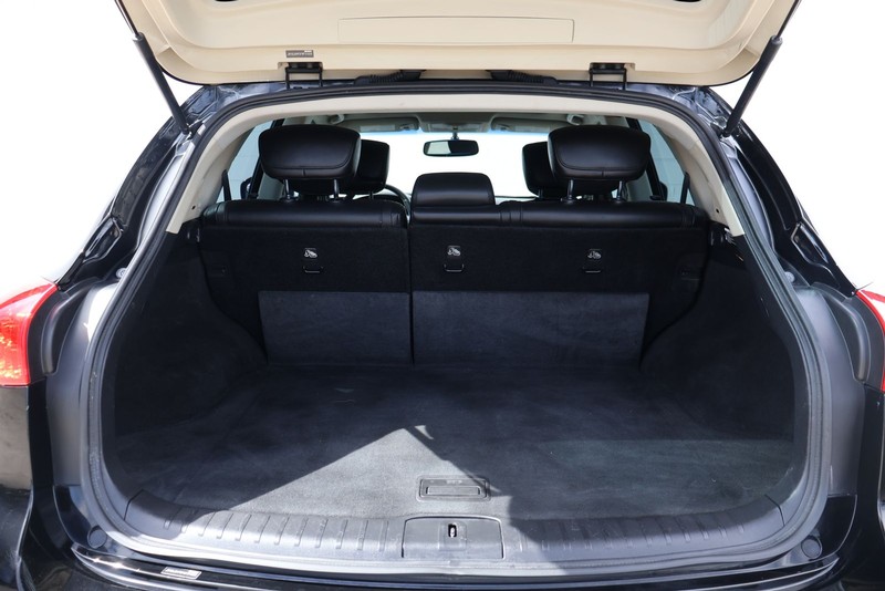 INFINITI QX50 Vehicle Full-screen Gallery Image 08