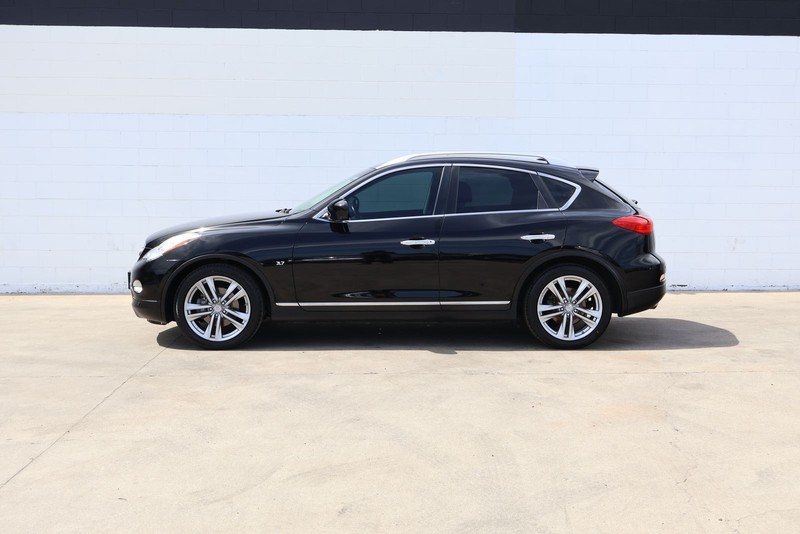 INFINITI QX50 Vehicle Full-screen Gallery Image 10