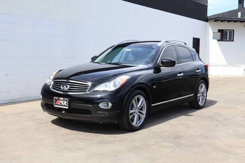 INFINITI QX50 Vehicle Full-screen Gallery Image 11