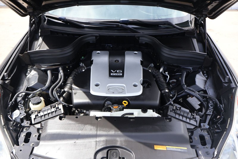 INFINITI QX50 Vehicle Full-screen Gallery Image 12