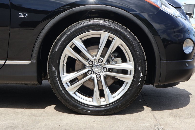 INFINITI QX50 Vehicle Full-screen Gallery Image 13