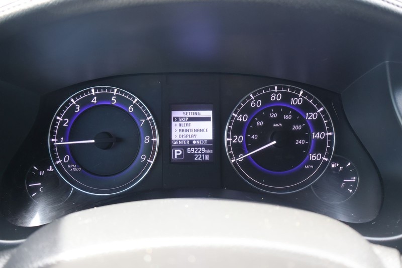 INFINITI QX50 Vehicle Full-screen Gallery Image 23