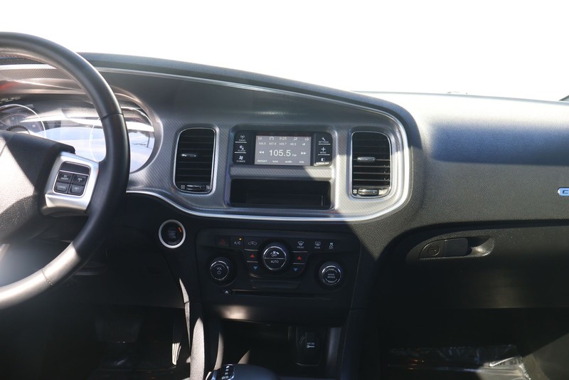 Dodge Charger Vehicle Full-screen Gallery Image 26