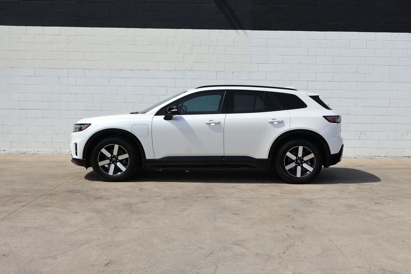 Honda Prologue Vehicle Full-screen Gallery Image 11