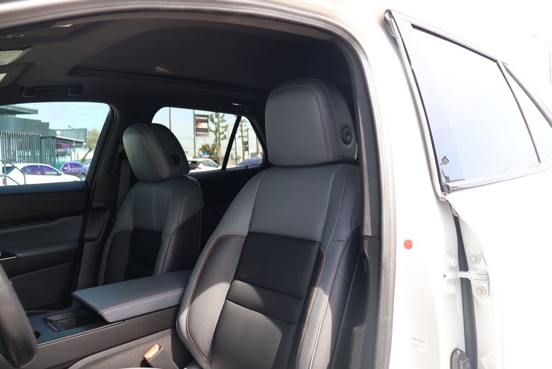 Honda Prologue Vehicle Full-screen Gallery Image 17