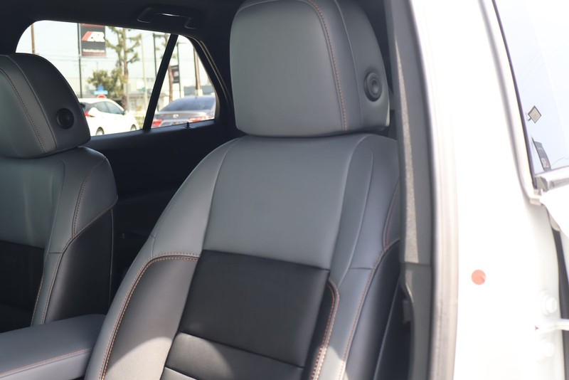 Honda Prologue Vehicle Full-screen Gallery Image 18