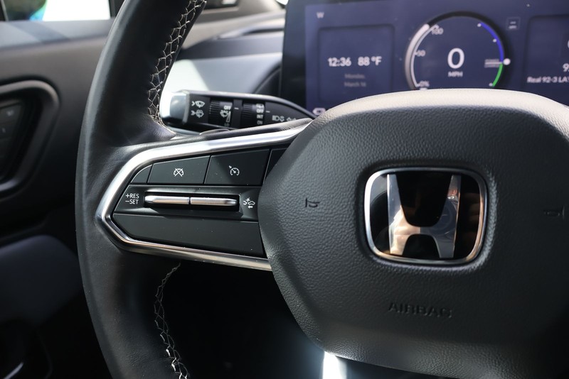 Honda Prologue Vehicle Full-screen Gallery Image 26