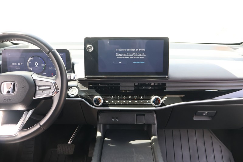 Honda Prologue Vehicle Full-screen Gallery Image 28