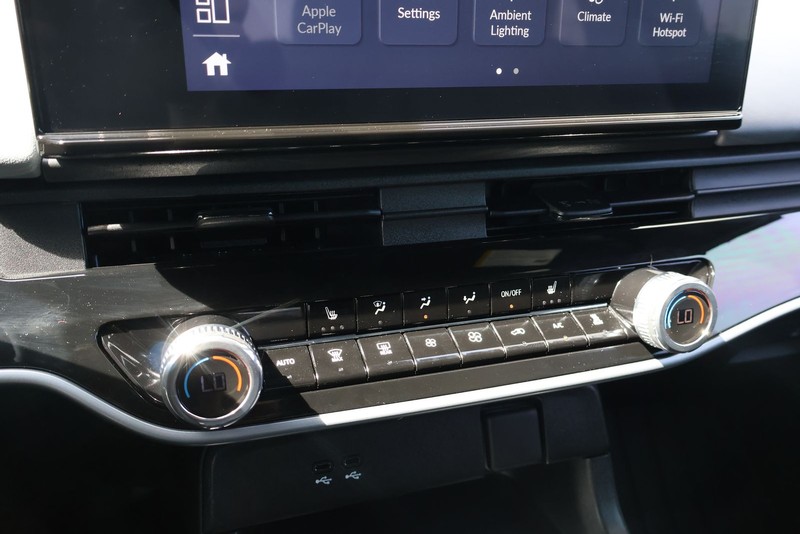 Honda Prologue Vehicle Full-screen Gallery Image 31