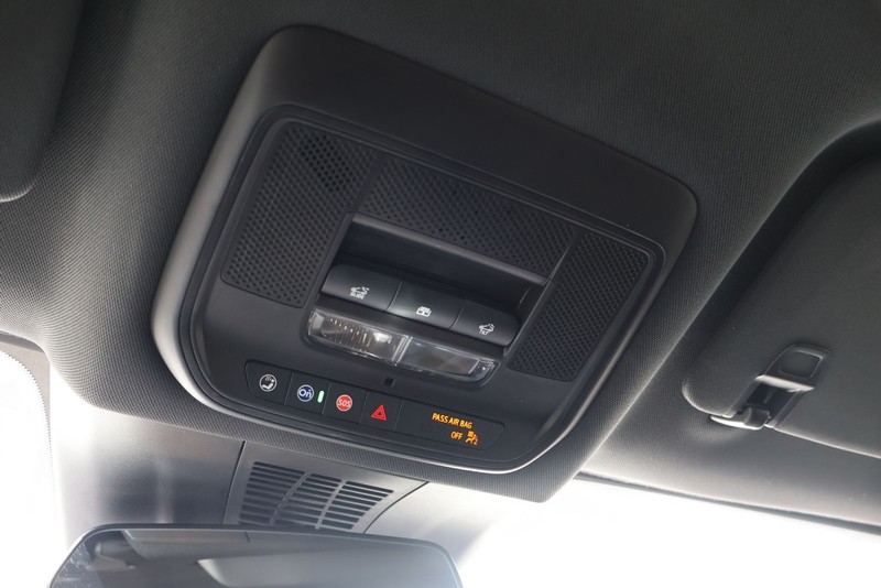 Honda Prologue Vehicle Full-screen Gallery Image 33