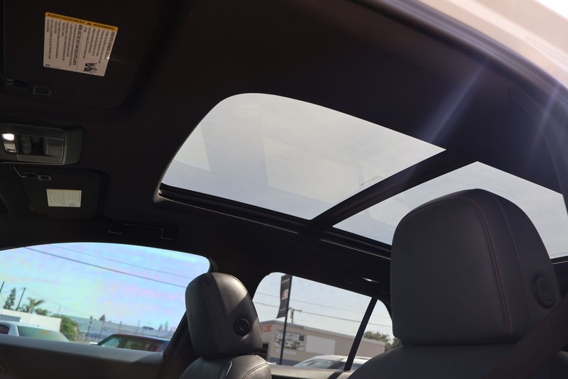 Honda Prologue Vehicle Full-screen Gallery Image 34