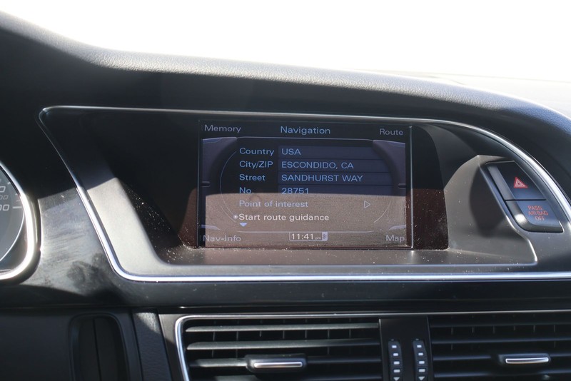 Audi S5 Vehicle Full-screen Gallery Image 26