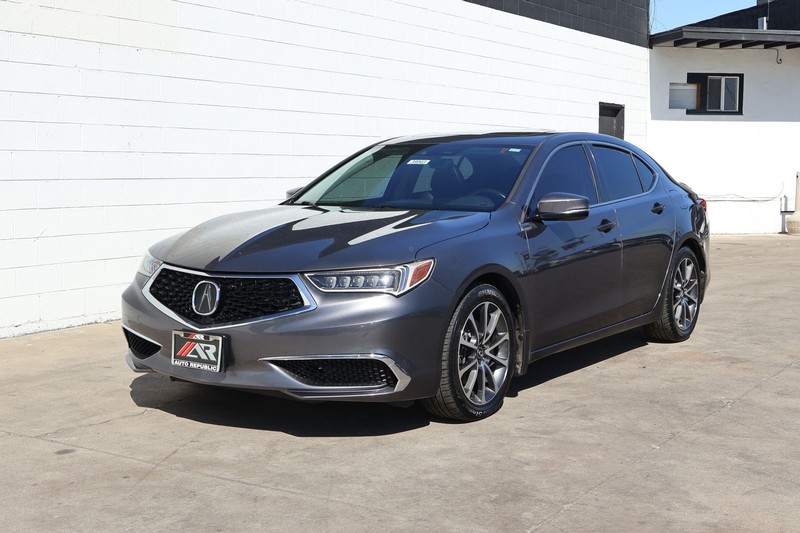 Acura TLX Vehicle Full-screen Gallery Image 13