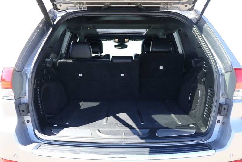 Jeep Grand Cherokee Vehicle Full-screen Gallery Image 08