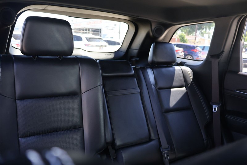 Jeep Grand Cherokee Vehicle Full-screen Gallery Image 22