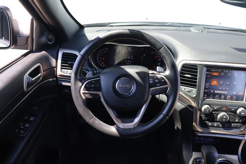 Jeep Grand Cherokee Vehicle Full-screen Gallery Image 26