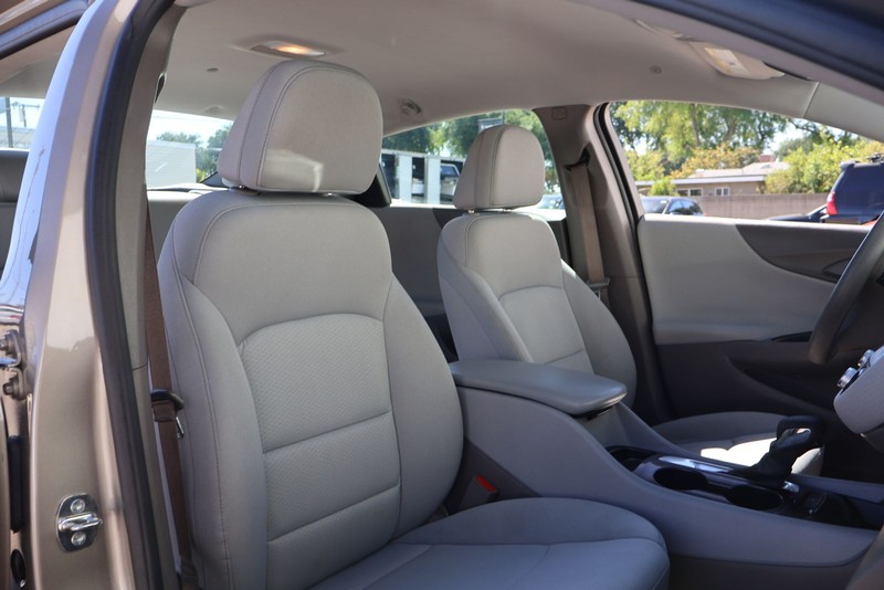 Chevrolet Malibu Vehicle Full-screen Gallery Image 20