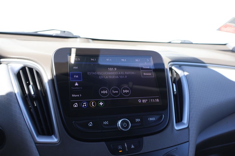 Chevrolet Malibu Vehicle Full-screen Gallery Image 28