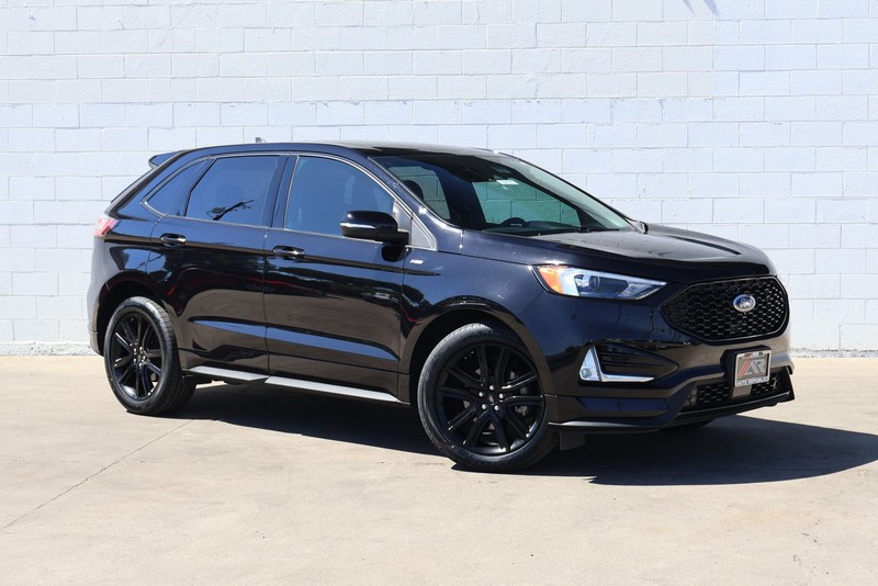 Ford Edge Vehicle Full-screen Gallery Image 01