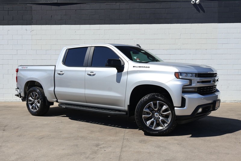 Chevrolet Silverado 1500 Vehicle Full-screen Gallery Image 01