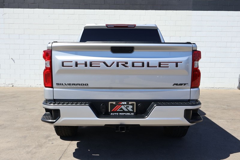 Chevrolet Silverado 1500 Vehicle Full-screen Gallery Image 06