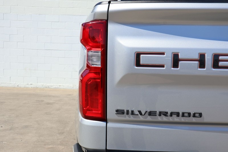 Chevrolet Silverado 1500 Vehicle Full-screen Gallery Image 07