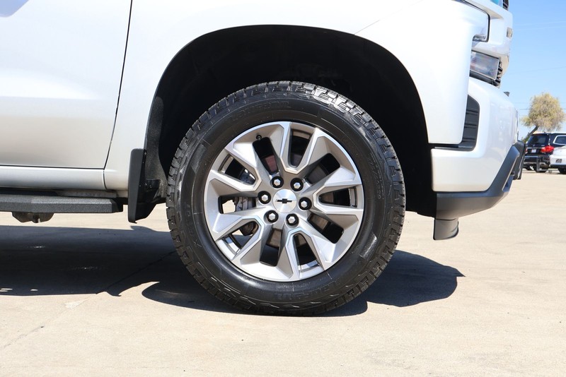 Chevrolet Silverado 1500 Vehicle Full-screen Gallery Image 13