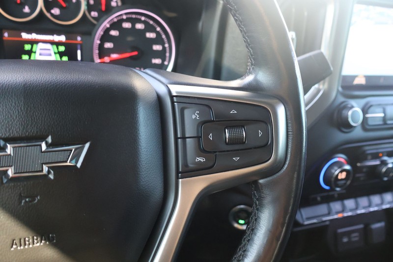 Chevrolet Silverado 1500 Vehicle Full-screen Gallery Image 26