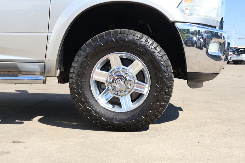 Ram 2500 Vehicle Full-screen Gallery Image 13