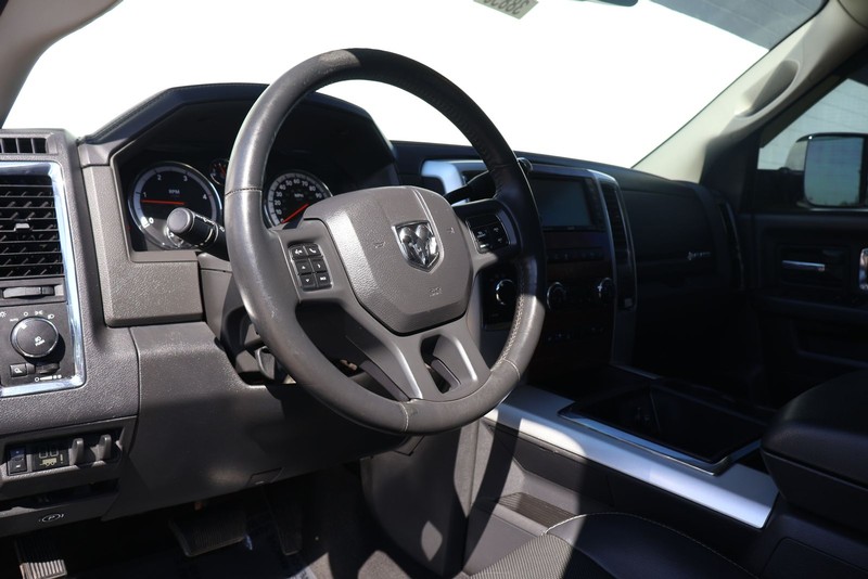 Ram 2500 Vehicle Full-screen Gallery Image 16