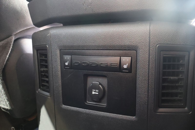 Ram 2500 Vehicle Full-screen Gallery Image 23