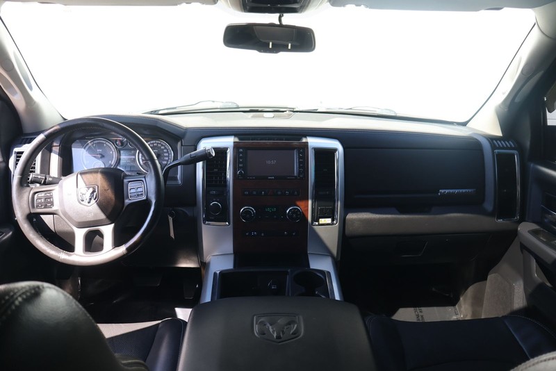 Ram 2500 Vehicle Full-screen Gallery Image 24