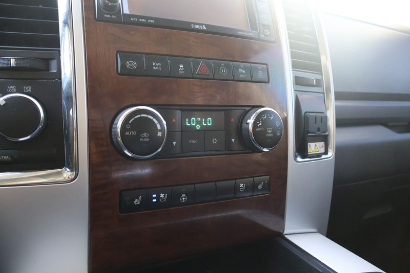 Ram 2500 Vehicle Full-screen Gallery Image 32