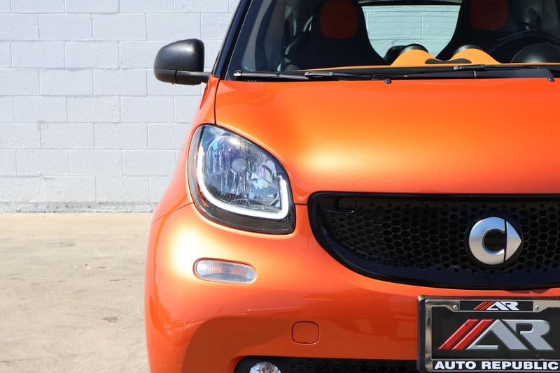 smart fortwo electric drive Vehicle Full-screen Gallery Image 03