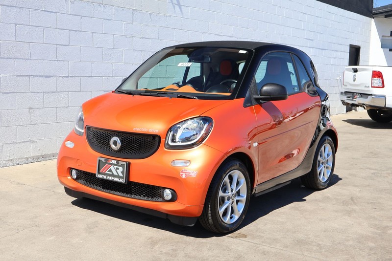 smart fortwo electric drive Vehicle Full-screen Gallery Image 10