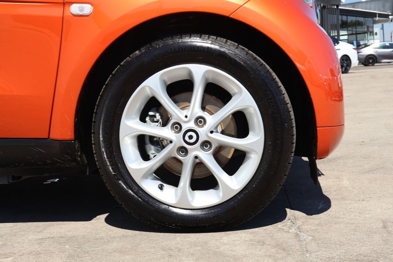 smart fortwo electric drive Vehicle Full-screen Gallery Image 11