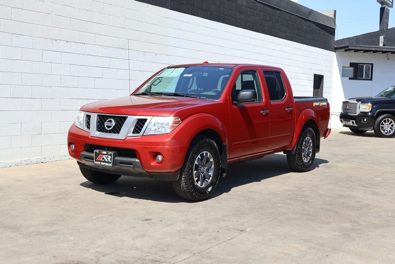 Nissan Frontier Vehicle Full-screen Gallery Image 10