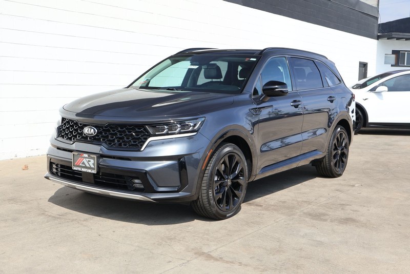 Kia Sorento Vehicle Full-screen Gallery Image 12