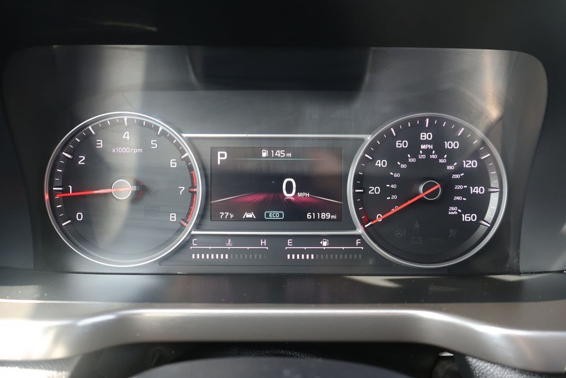 Kia Sorento Vehicle Full-screen Gallery Image 25