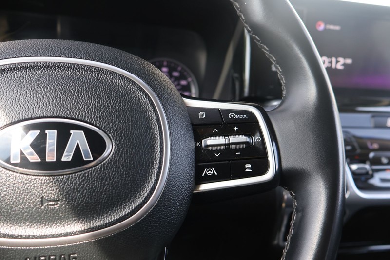 Kia Sorento Vehicle Full-screen Gallery Image 28