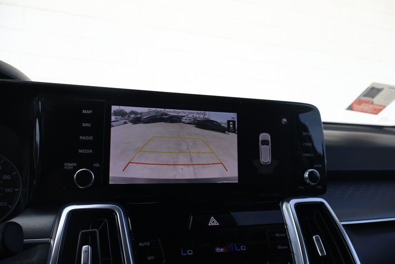 Kia Sorento Vehicle Full-screen Gallery Image 32