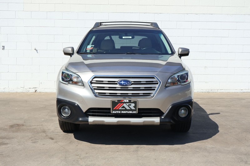 Subaru Outback Vehicle Full-screen Gallery Image 02