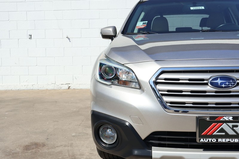 Subaru Outback Vehicle Full-screen Gallery Image 03