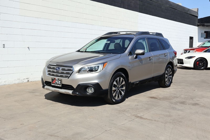 Subaru Outback Vehicle Full-screen Gallery Image 12