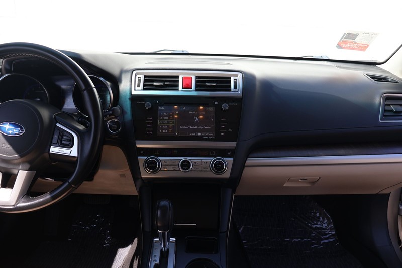 Subaru Outback Vehicle Full-screen Gallery Image 27