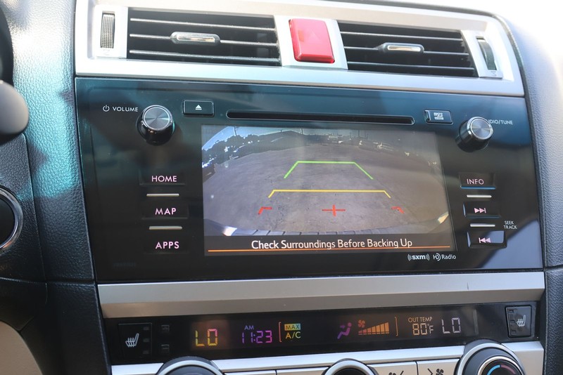 Subaru Outback Vehicle Full-screen Gallery Image 29