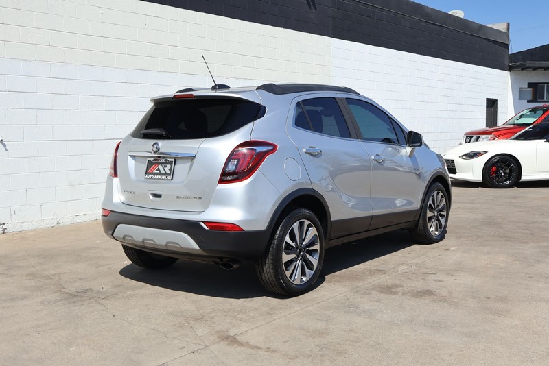 Buick Encore Vehicle Full-screen Gallery Image 05